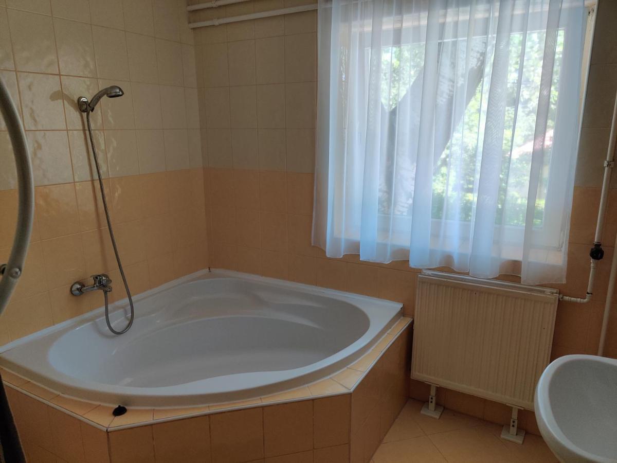 Villa Itália Guest House Siófok Extérieur photo